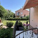 Studio Apartment Rafael