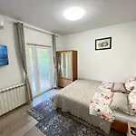 Studio Apartment Rafael